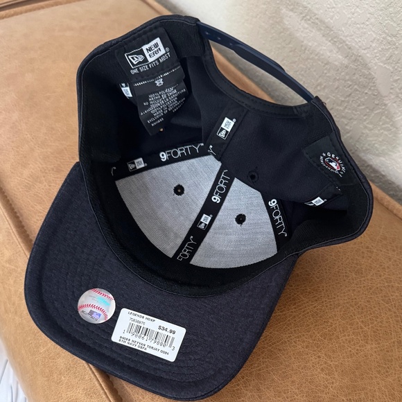 NY Yankees Opening Day 2024 Baseball Hat - Picture 4 of 7